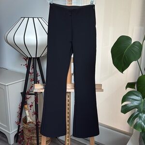 Fitted ski trousers. Minimalist / elegant style. Size XS-S